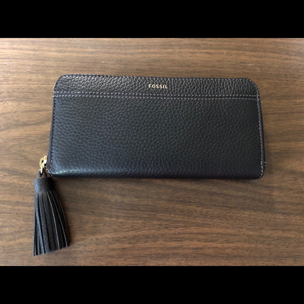 Fossil Tara Zip Around Cowhide Leather Wallet